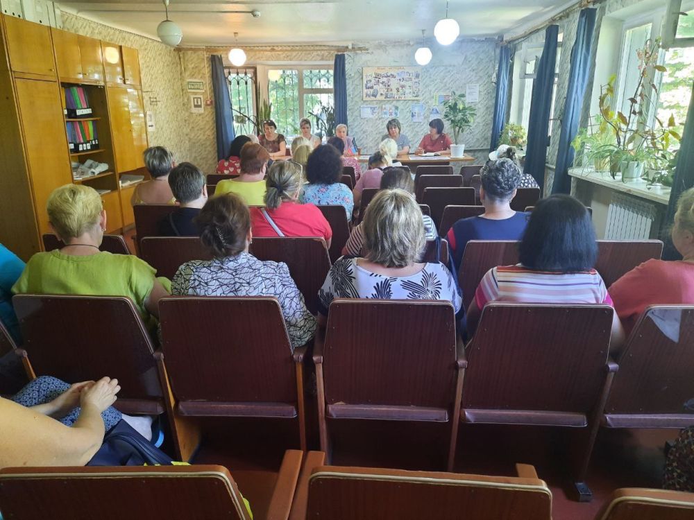 ����� ������������� ������������ ������ �. �������� ����� �������� ������� ���� ������� � ����� ������� ����������