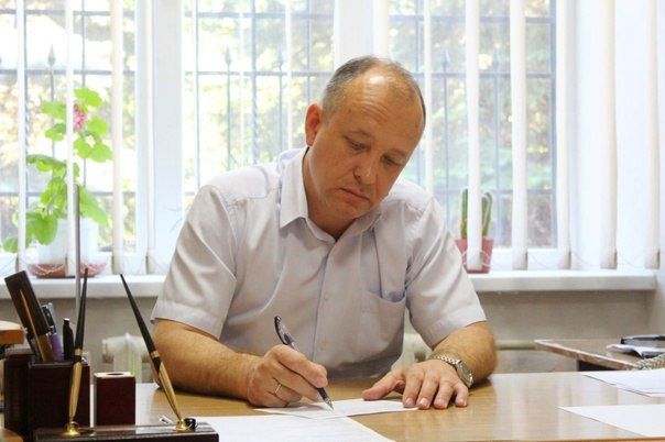 Иван Приходько: Заместитель главы администрации г. Горловка Игорь Горбатов провел прием граждан