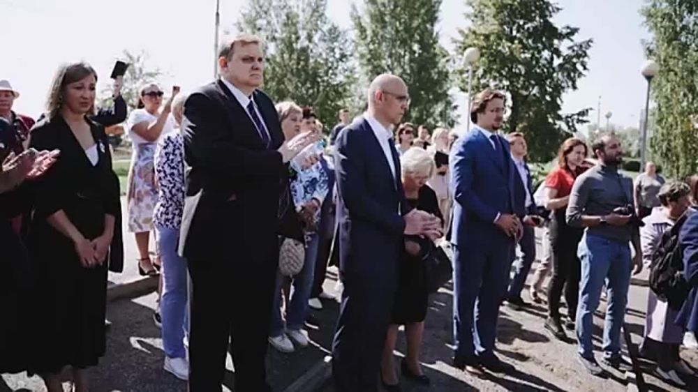 � ������������ �������� �������� ����� ��� � ������ ����� ������
