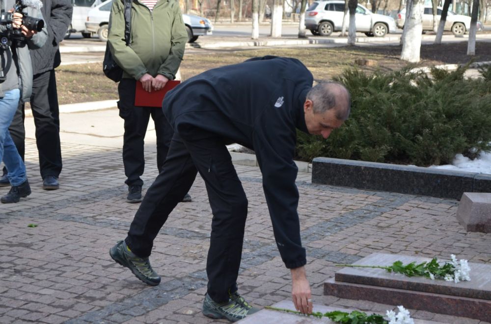 �������, 3 �����, �������� �������� ��������� ����������� �������������� � ���������� ����������� ��������������� ��������