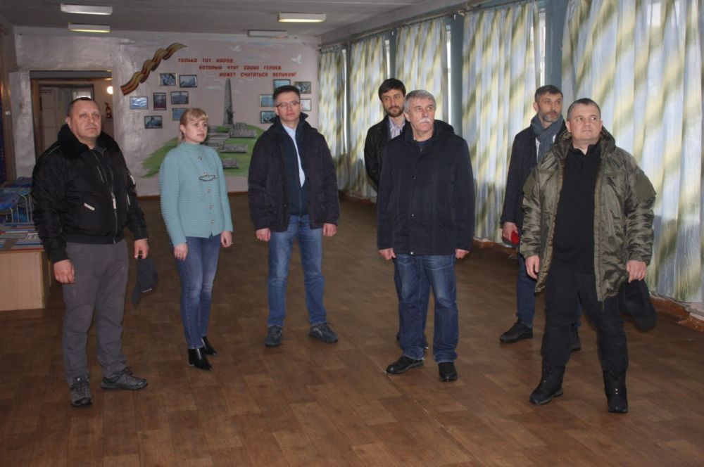 �������, 30 �����, ��������� �� �������� �������� ����� �������� ����� � �������� �������� �������� � ������� �������