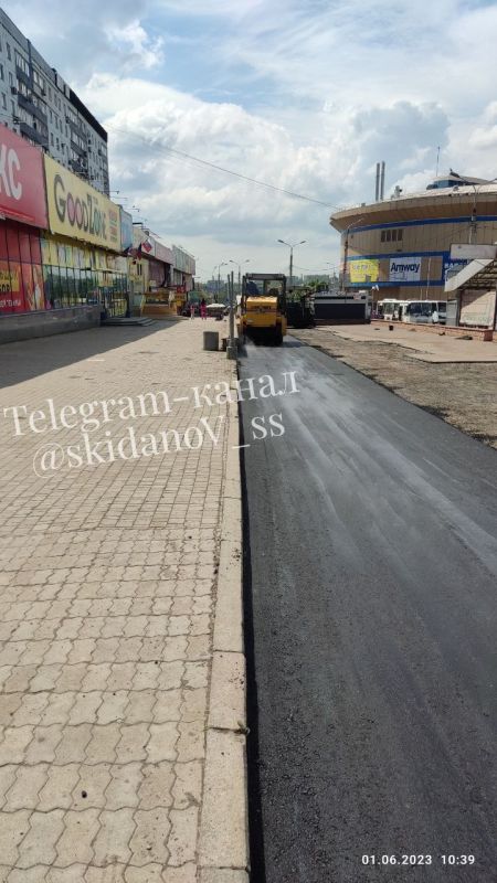 ������ ��������: ��� ��� "����" ���������� ��������� ������ �� �������� �� ��������������� ��������� �������� �� ���������� "��������� �������" (����� "�������� ������"), � ��������� ������� ���� ��������� ��������� �������