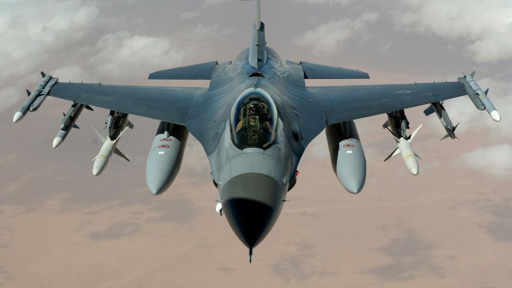 F-16 �� ����� � �����������, ��������. ������� �� ������� �� 13:00 18 �������