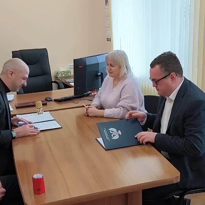 ��� ����� 3000 ������������!