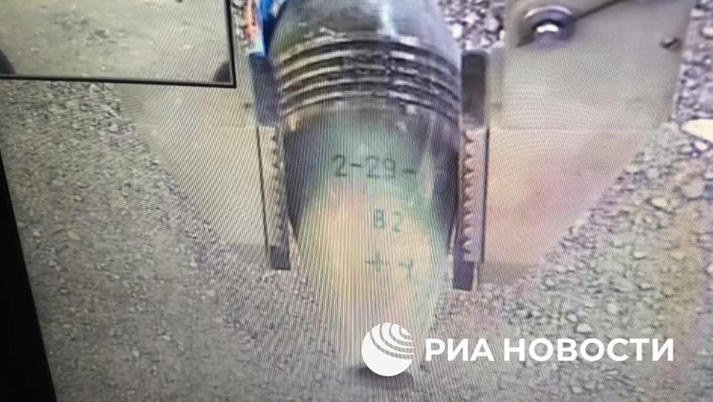 ����� 200 ������������� ��� ����������� �� ��������� ������ ��� ��������, ���������, ��������� � ���������, ���������� ��� ������� � �����-������ ���� �� ���