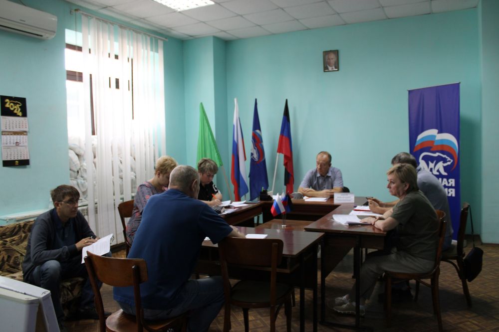 Личный приём граждан провёл заместитель главы администрации городского округа Горловка Донецкой Народной Республики Игорь Горбатов