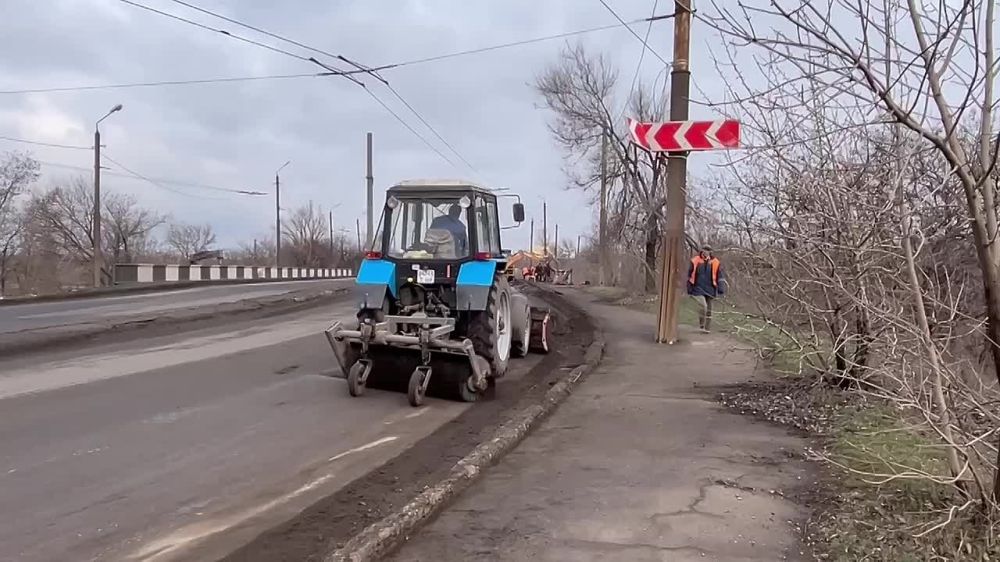  : .    л          л          ...