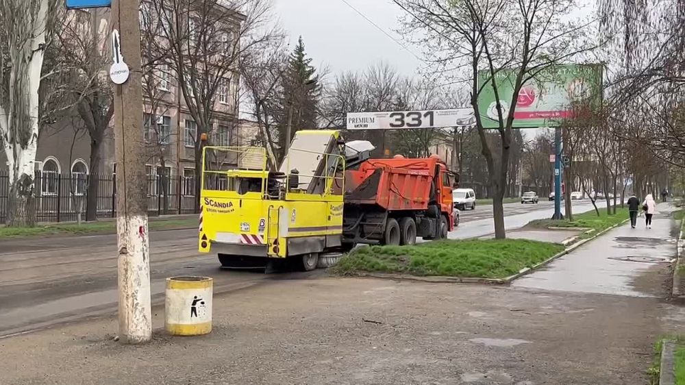  :    л       