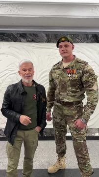 Наш Горловский разведчик 132 Бригады "Тяжик", известен как исполнитель "ГРАУ" готовит новый трек в честь празднования Дня Победы