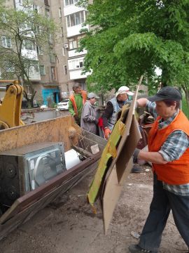 Роман Конев: МУНИЦИПАЛЬНОЕ УНИТАРНОЕ ПРЕДПРИЯТИЕ УПРАВЛЯЮЩАЯ КОМПАНИЯ ГОРОДА ГОРЛОВКА АДМИНИСТРАЦИИ ГОРОДСКОГО ОКРУГА ГОРЛОВКА