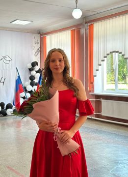 Юная художница с Донбасса станет автором мурала в Волновахе: эскиз Софии Харуненко победил в межрегиональном конкурсе Сердце Севера тепло Донбасса