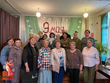 Праздничный концерт для женщин-волонтёров ко Дню Победы