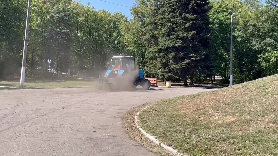  :       л       