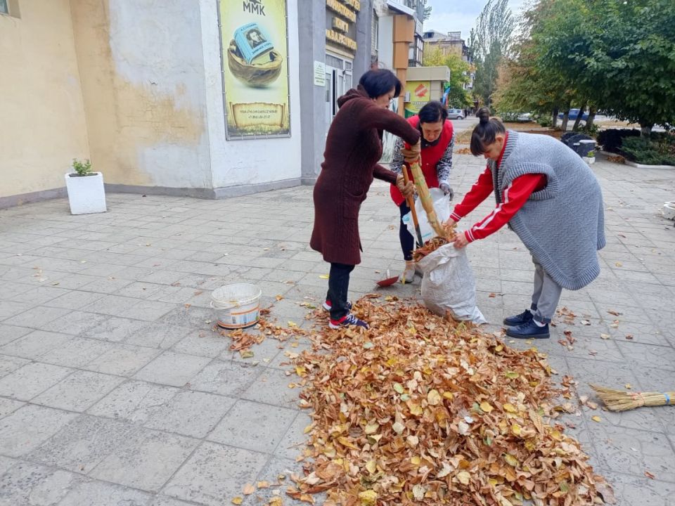 В Центрально-Городском районе Горловки продолжается масштабный партийный проект Единой России «Городская среда»