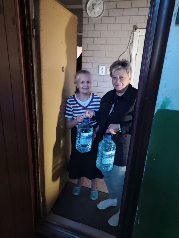  : 27  2025        ,         -      