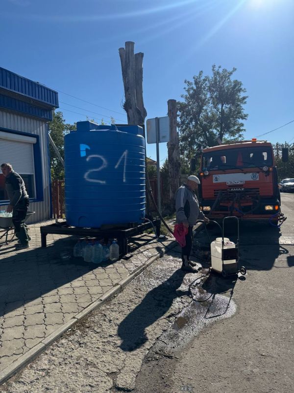 Сергей Скиданов: Сегодня на улице Косиора, 5 осуществлялся подвоз воды для заполнения ёмкости