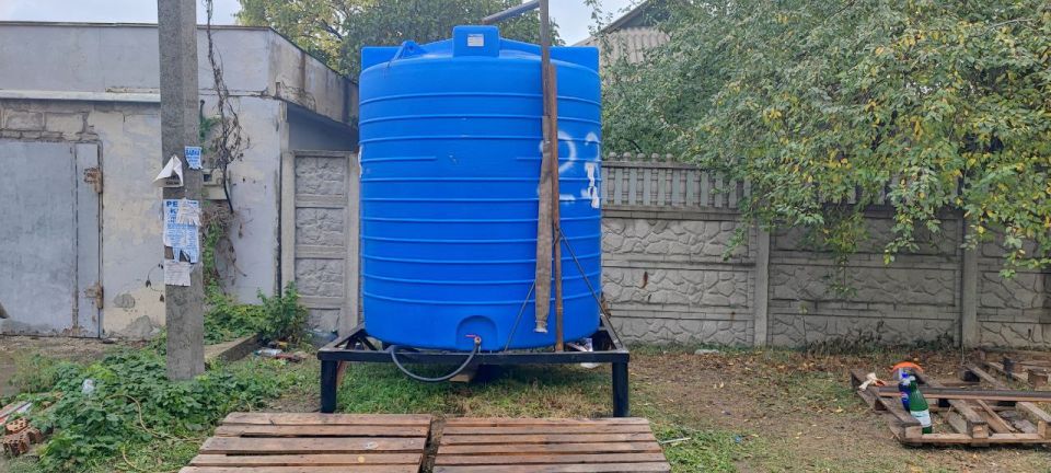 Сергей Скиданов: Сегодня в рамках выполнения поручения Главы республики "О контроле за выполнением графика подвоза воды для населения и наличия воды в ёмкостях" проверил ёмкость на улице Радужная