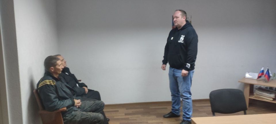 Роман Конев: ВСТРЕЧИ С НАСЕЛЕНИЕМ. 9 октября 2025 года депутаты Горловского городского совета от фракции «Единая Россия» - Павел Калфакчиян и Николай Гальченко в рамках исполнения поручения Главы Донецкой Народной Республики...