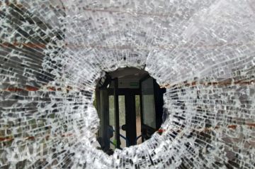 Украинский дрон снова ударил по автобусу в Горловке, ранены 5 мирных жителей