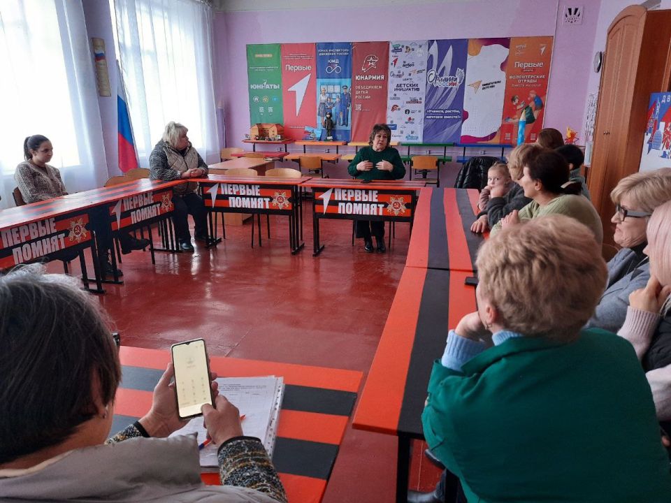 Иван Приходько: В Калининском внутригородском районе Горловки прошла встреча трудовым коллективом