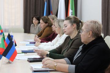 Председатель и заместитель председателя Общественного совета посетили встречу с предпринимателями города, проведённую в рамках партийного проекта «Предпринимательство»