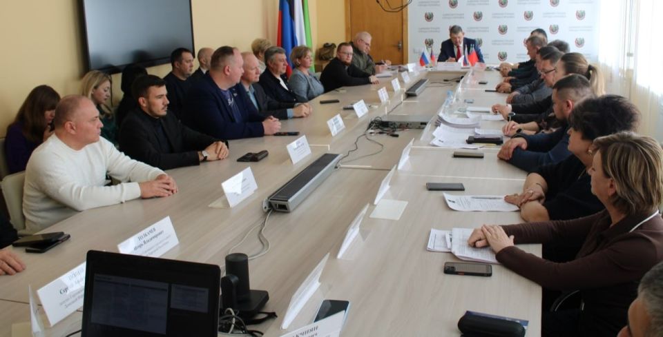  : 27  2025         ,       