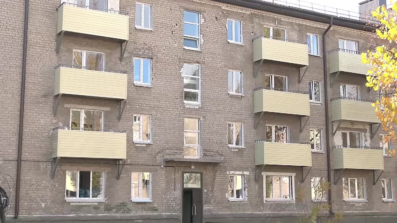 Денис Пушилин: На прошлой неделе распорядился в срочном порядке заселить людей в отремонтированный специалистами ЯНАО многоквартирный дом и открыть для приема людей административное здание в Авдеевке