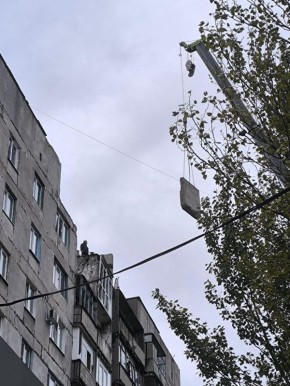 Специалисты из Кузбасса проводят работы по восстановлению жилфонда в Горловке