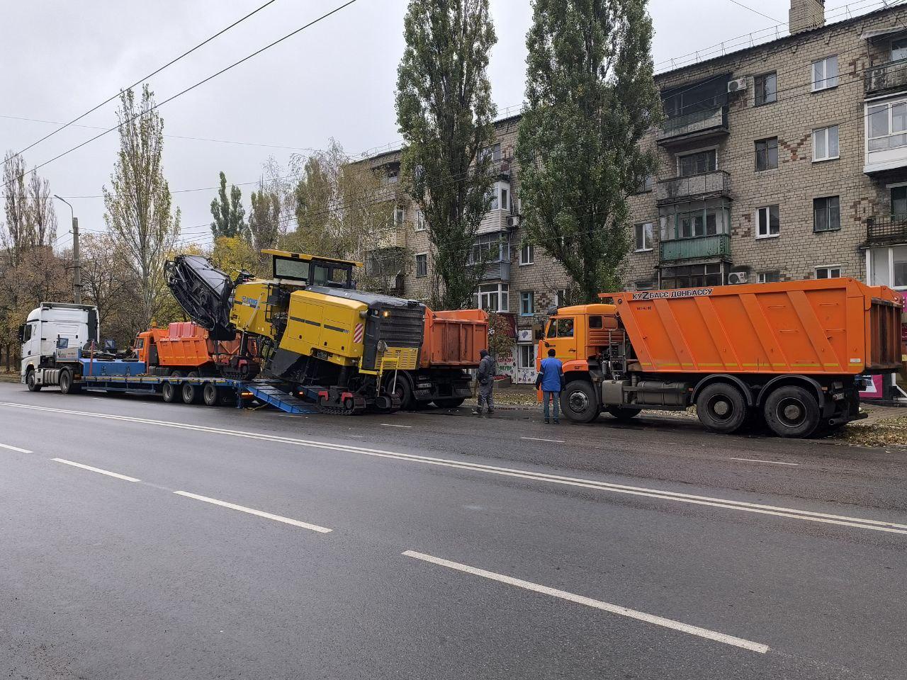 Техника из Кузбасса продолжает работать на благо Горловки