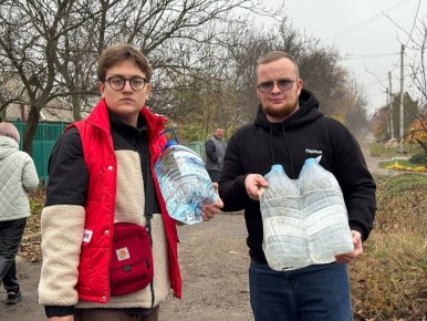  : 11  2025            ,  ,             