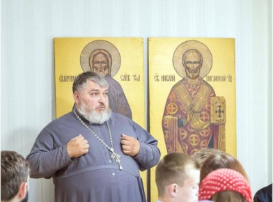 Раненых добивали дронами: ВСУ убили в ДНР священника с женой и семью прихожан, когда те пытались выбраться из зоны боевых действий