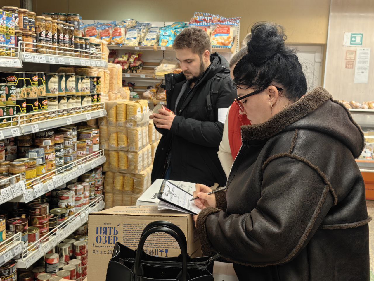 Просроченные сладости в магазине: Народный контроль в Горловке отреагировал оперативно