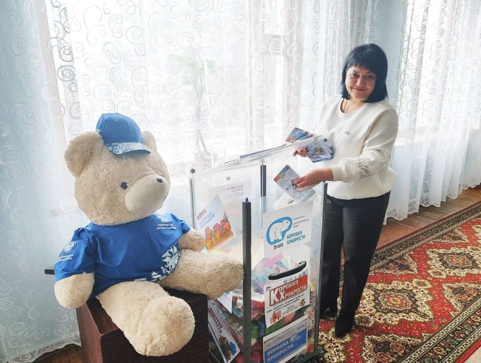 Иван Приходько: В Калининском районе Горловки продолжается акция Единой России «Коробка храбрости»