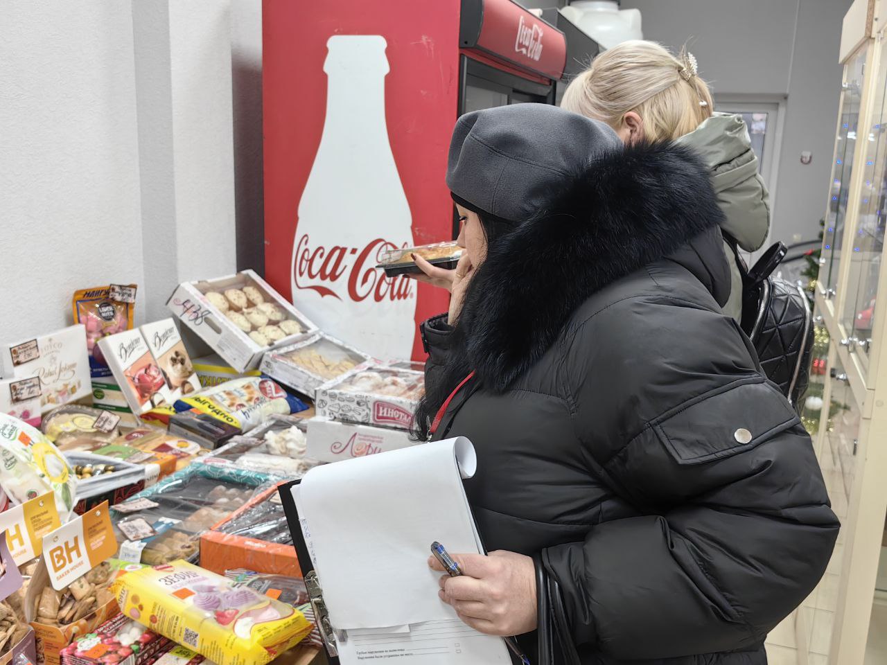 Иван Приходько: Активисты Народного контроля осуществили проверку ряда магазинов в Центрально-Городском районе Горловки