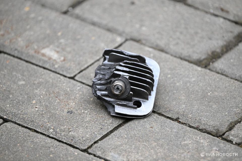 Украинский дрон повредил жилой дом в Горловке