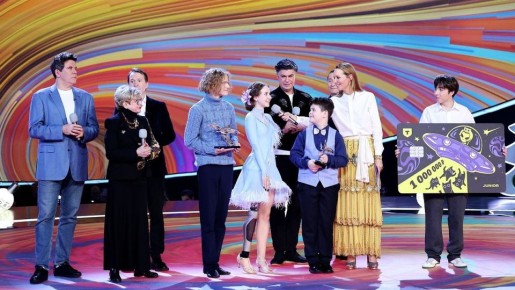 «Твой пример многих вдохновит преодолевать трудности»: Именитое звездное жюри назвало имена победителей конкурса «Синяя птица»