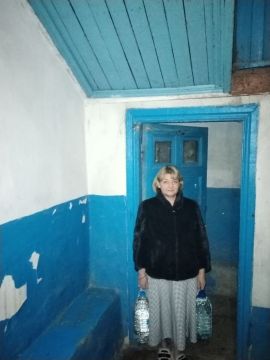 Роман Конев: 27 января 2026 года депутаты Горловского городского совета от фракции «Единая Россия» – Елена Кузьмина, Максим Лебедев и Даниил Карабаев – осуществили адресный подвоз воды