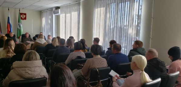 Роман Конев: В рамках реализации партийного проекта Единой России «Предпринимательство» заместитель председателя Горловского городского совета первого созыва Донецкой Народной Республики Наталия Ботвина приняла участие в...