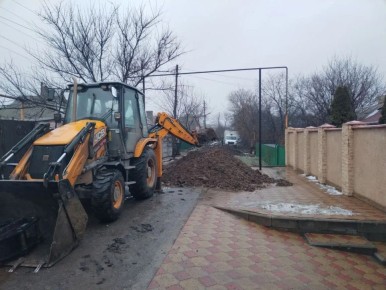 Аварийно-восстановительный отряд Кузбасса продолжает работы по восстановлению систем ХВС в Горловке