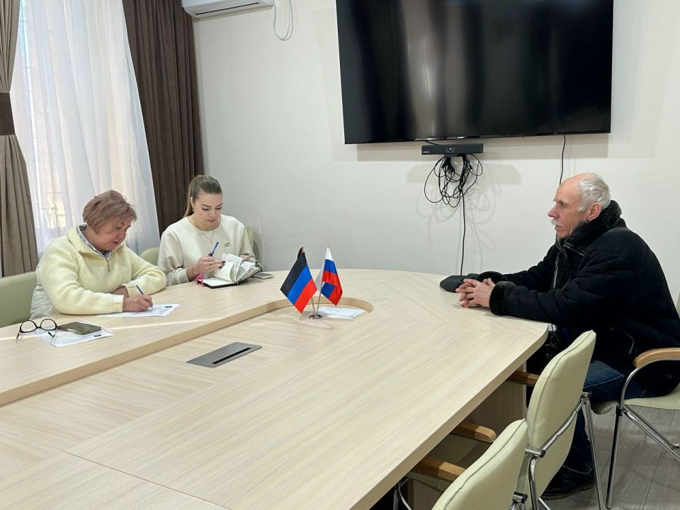 Роман Конев: 4 февраля 2026 года состоялся совместный приём граждан заместителями председателя Горловского городского совета Донецкой Народной Республики первого созыва Наталией Ботвиной и Софией Потаповой