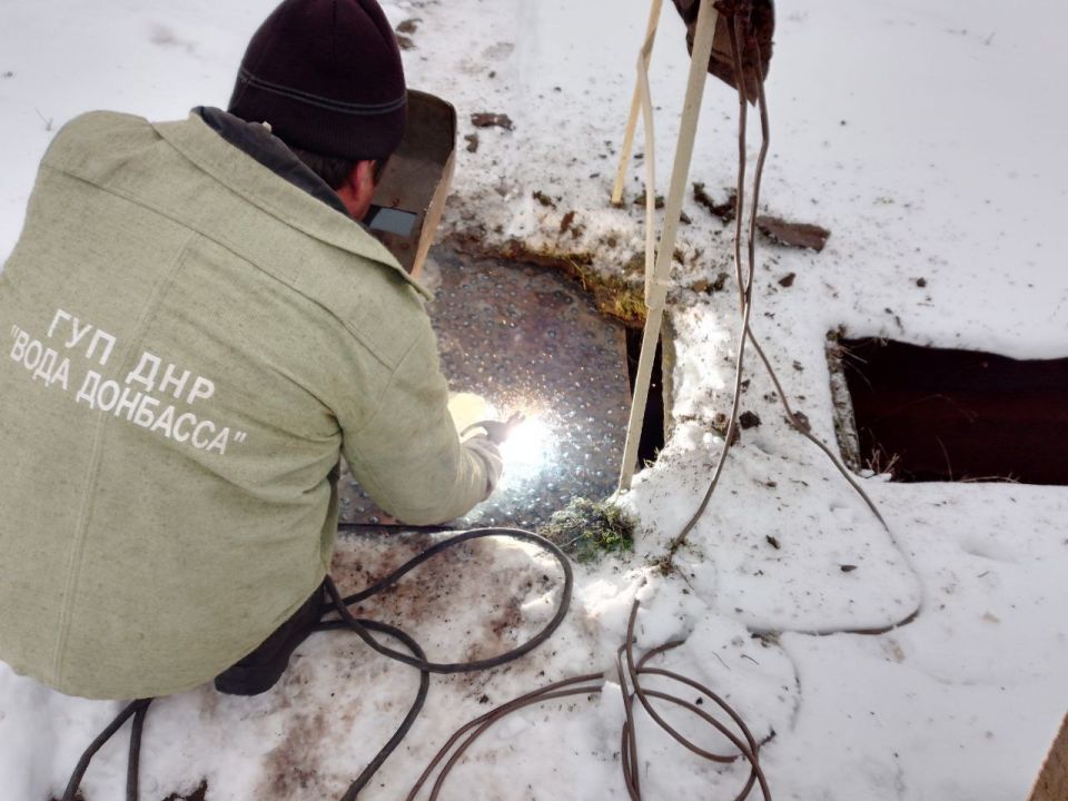 Специалисты устранили более 300 аварийных ситуаций на водопроводных и канализационных сетях г.Горловка