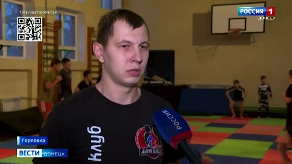 Воспитанники бойцовского клуба «Донбасс» продолжают оттачивать мастерство перед будущими соревнованиями