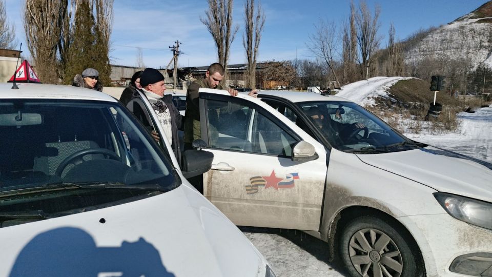 Ветераны-адресаты филиала фонда «Защитники Отечества» в ДНР продолжают проходить курс по вождению авто с ручным управлением