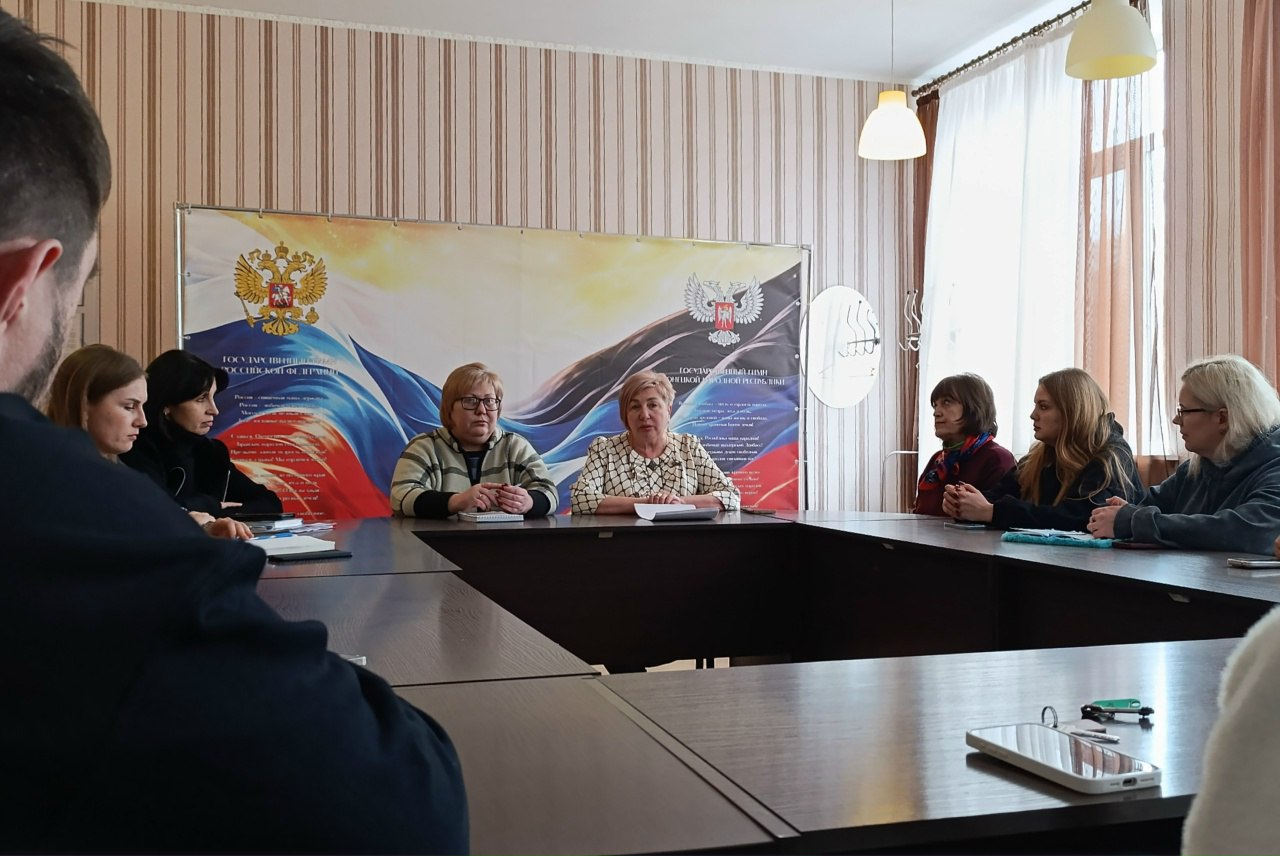 Роман Конев: 18 февраля 2026 года депутат Горловского городского совета от фракции «Единая Россия» Наталия Ботвина подвела итоги своей депутатской деятельности за 2025 год