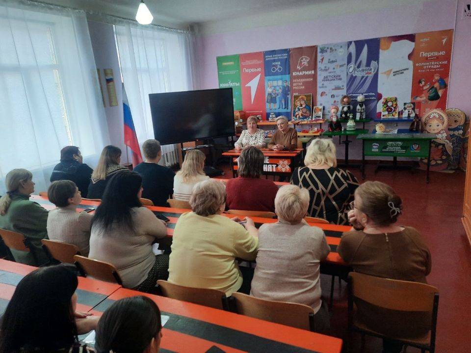 Роман Конев: 17 марта 2026 года депутаты Горловского городского совета от фракции «Единая Россия» — Наталия Ботвина, Эдуард Полепкин, Игорь Толкачёв, Олег Сладкевич — провели встречи с жителями города