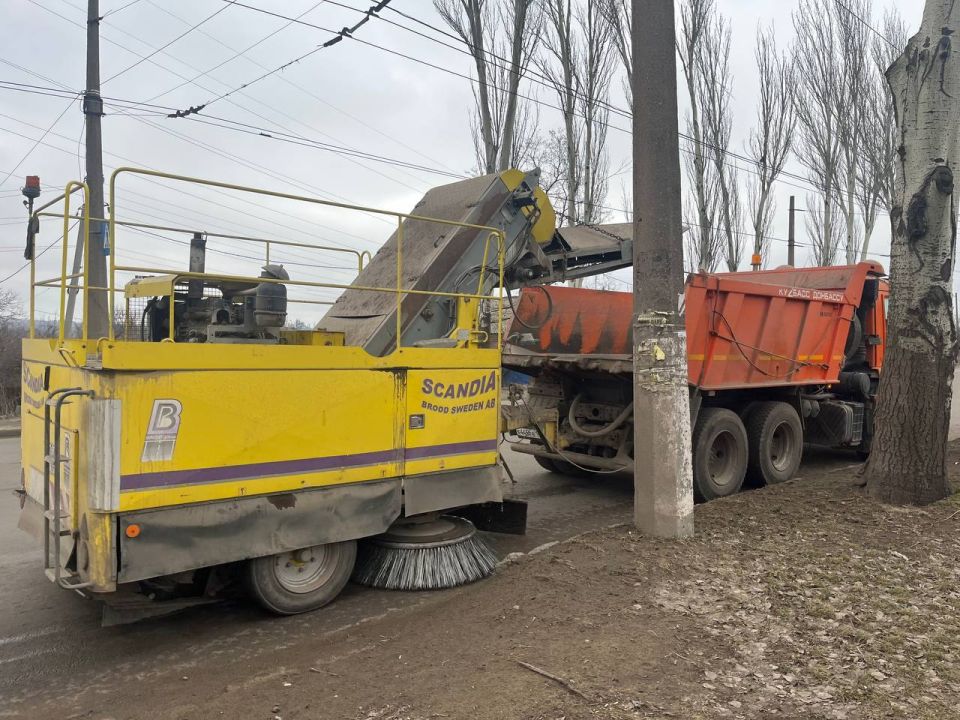 О работах МУП «Простор». Муниципальное унитарное предприятие «Простор» ежедневно выполняет все необходимые работы по содержанию городских улиц