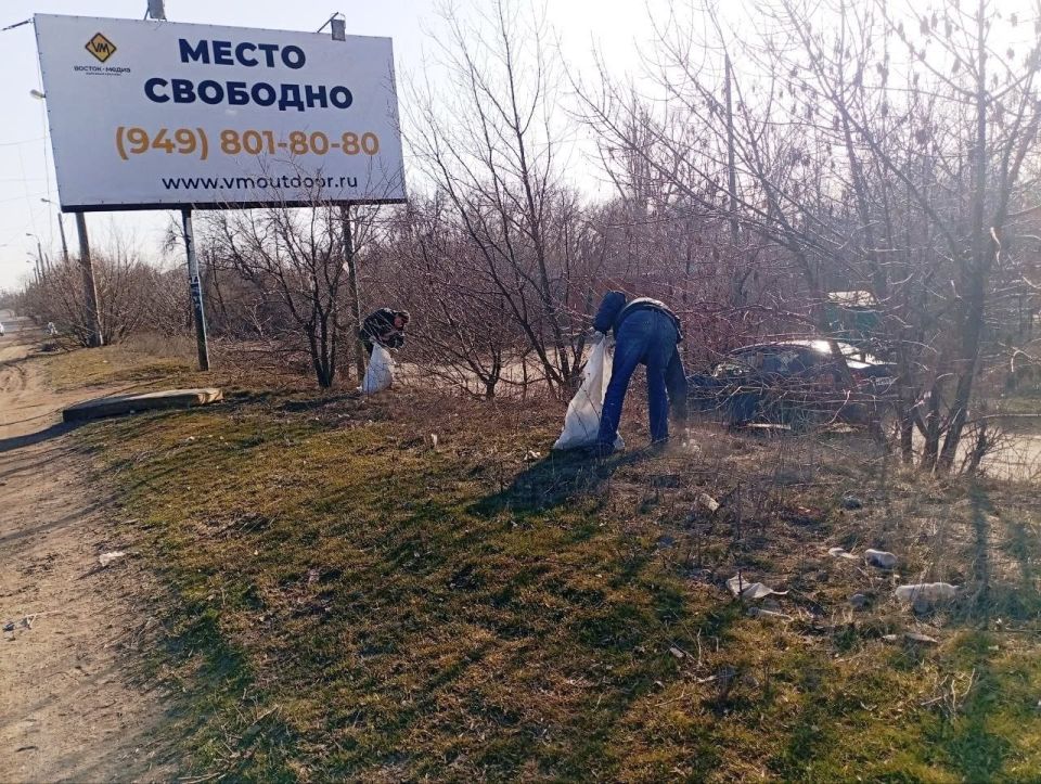 Роман Конев: Жители Калининского района Горловки, предприниматели и сотрудники местных предприятий объединили усилия для проведения двухмесячника по благоустройству