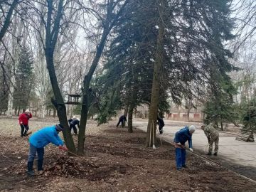 В Никитовском внутригородском районе города Горловка проведен субботник