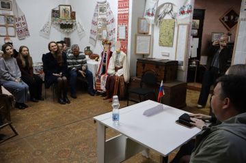 Роман Конев: Сотрудники администрации Центрально-Городского района, в сотрудничестве с Единым региональным фондом управления многоквартирными домами Донецкой Народной Республики, организовали и провели встречи с населением