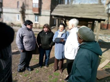 Роман Конев: Представители администрации Центрально-Городского района и Единого регионального фонда управления многоквартирными домами ДНР провели серию встреч с жителями, чтобы представить новую инициативу
